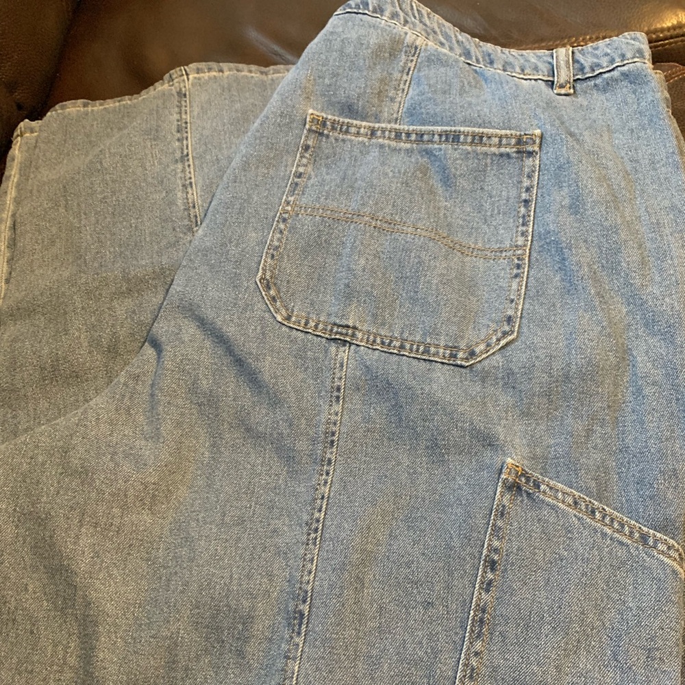 High-Rise Cargo Wide Leg Jeans - Picture 5 of 6